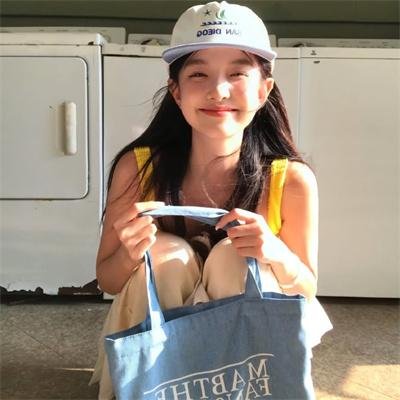 伯纳德特的真实本质